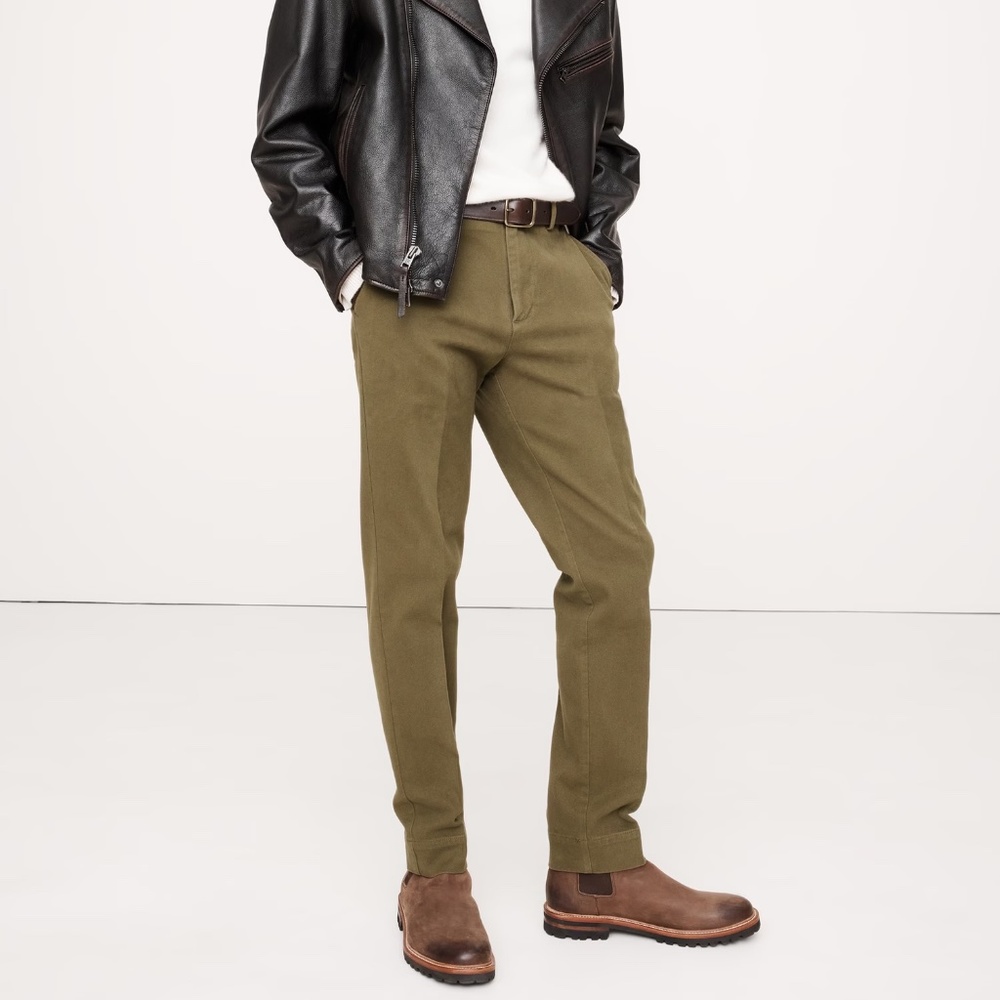 Banana Republic NWT men’s chino pants